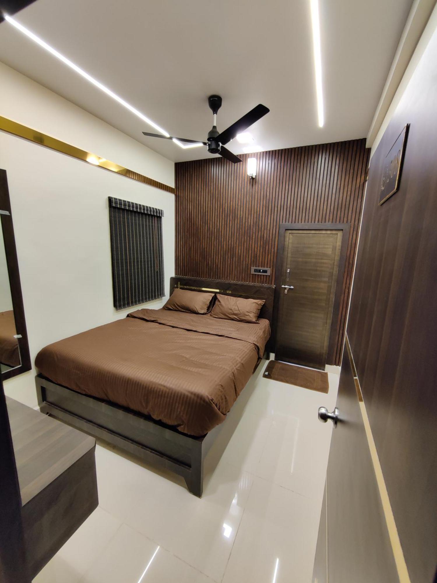 Sundar Lodge Tiruppatur Bagian luar foto